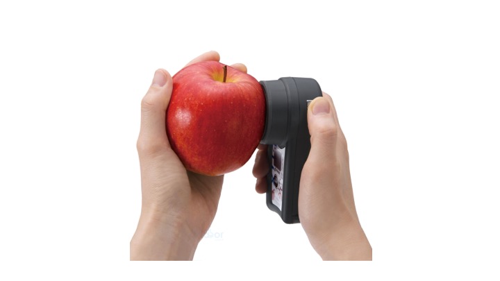 Professionel digitalt ATAGO Brix/Hikari-5 refraktometer - måler  sukkerindhold direkte på æbler (ATAGO, Japan)
